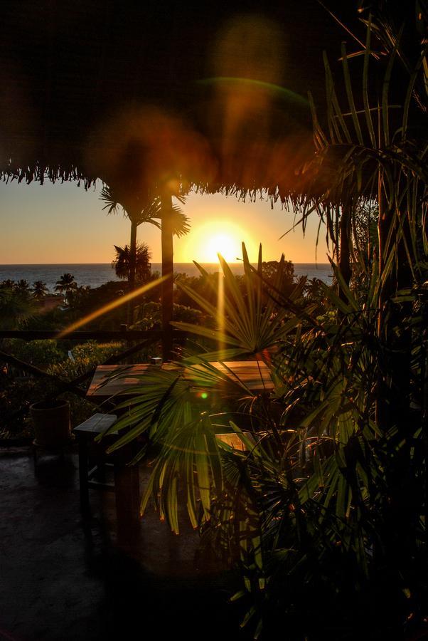 Coucher De Soleil Ambatoloaka  Exteriér fotografie