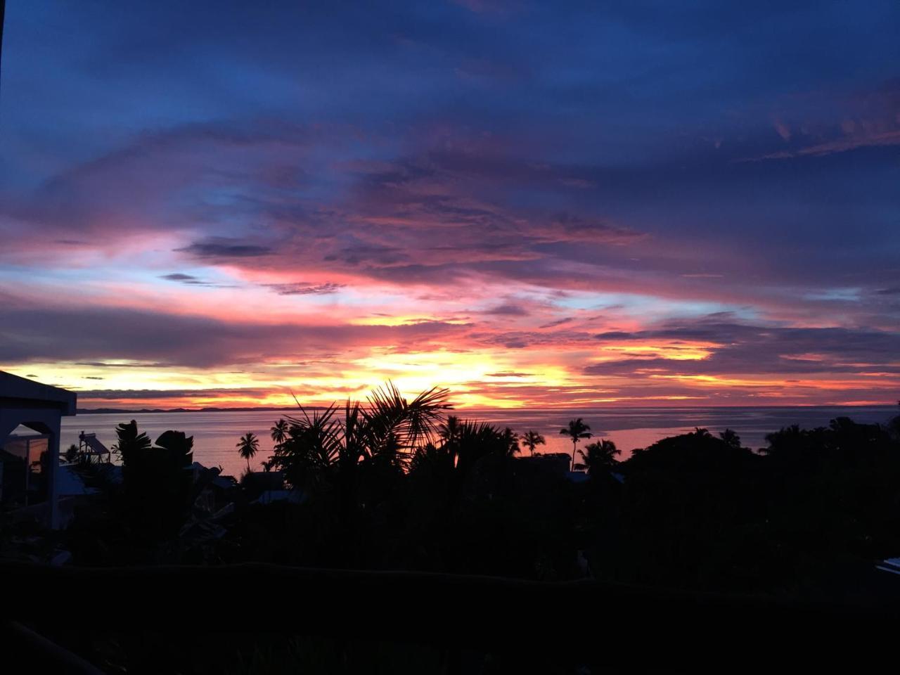 Coucher De Soleil Ambatoloaka  Exteriér fotografie