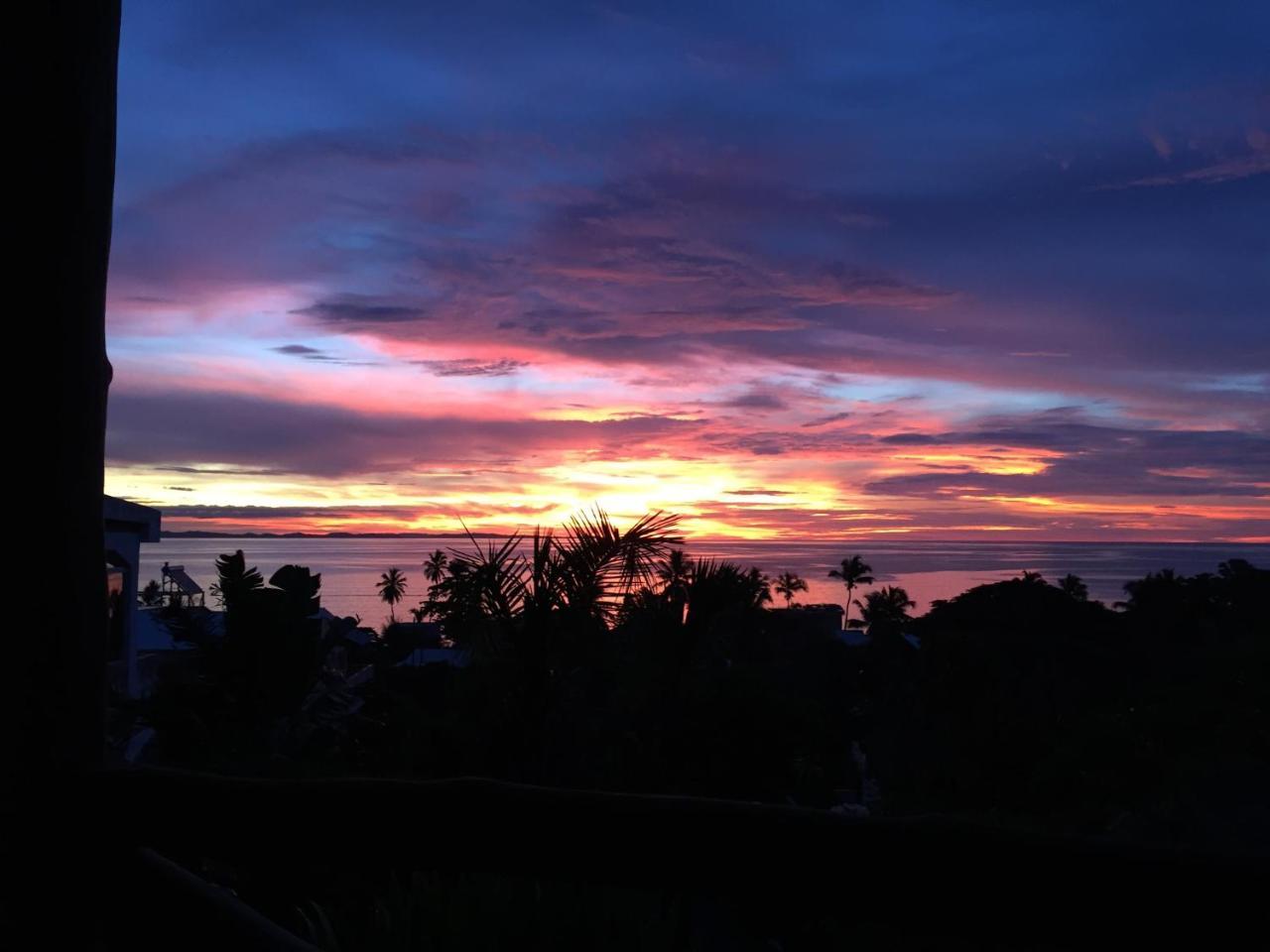 Coucher De Soleil Ambatoloaka  Exteriér fotografie